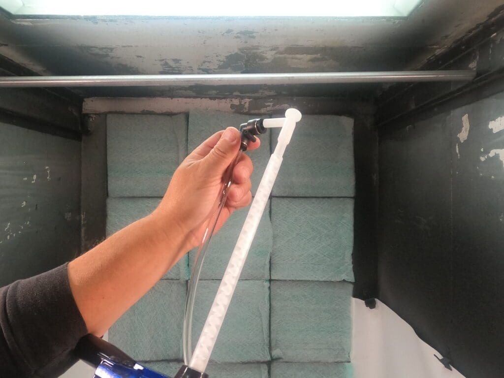 spray nozzle and air hose connect